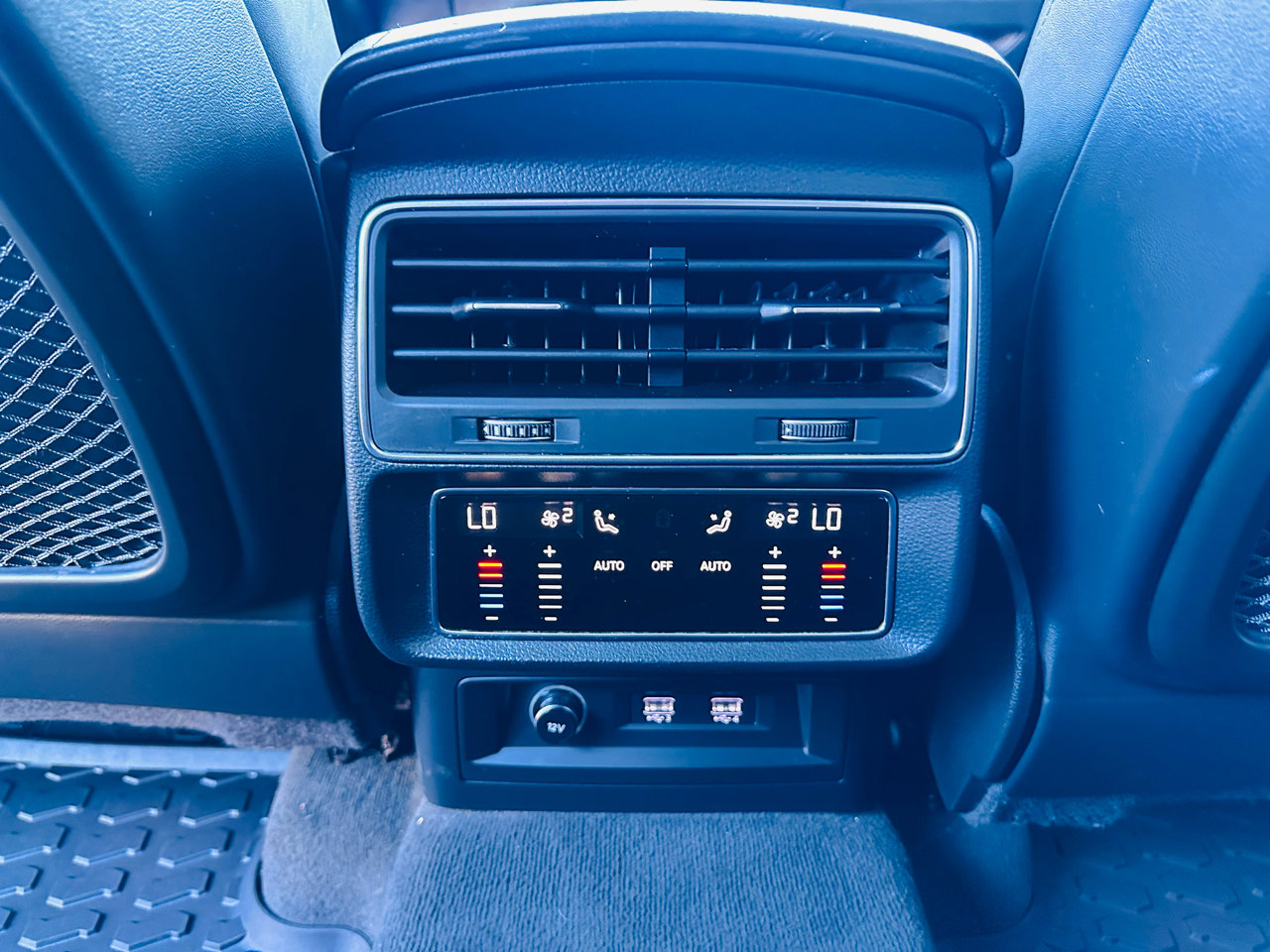 Used 2019 Audi Q8 Prestige image 39