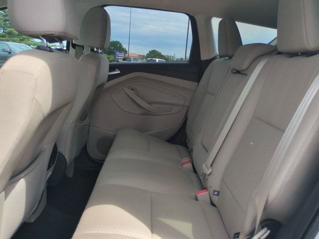 Used 2017 Ford Escape SE FWD image 14