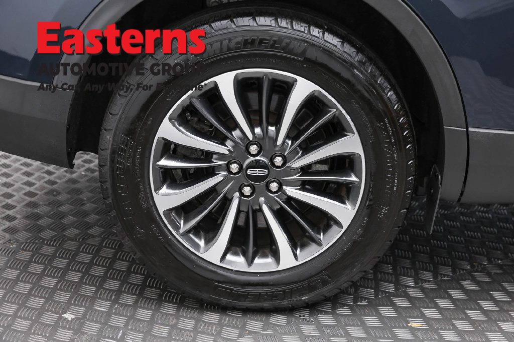 Used 2023 Lincoln Nautilus AWD image 31