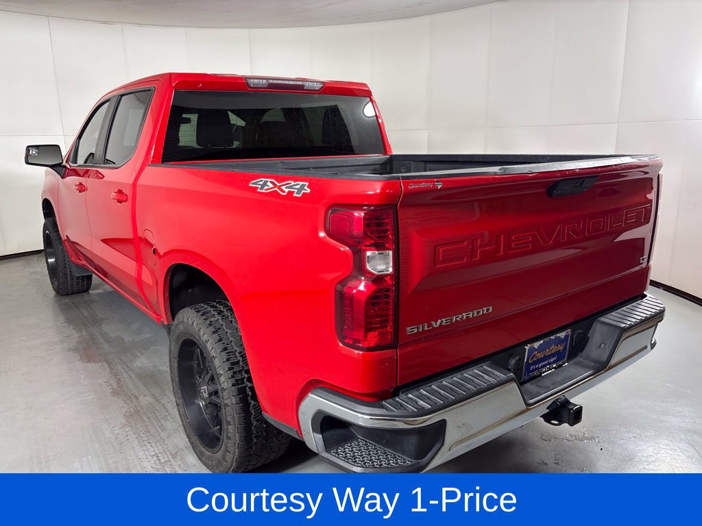 Used 2021 Chevrolet Silverado 1500 LT w/ Bed Protection Package AWD/4WD image 8