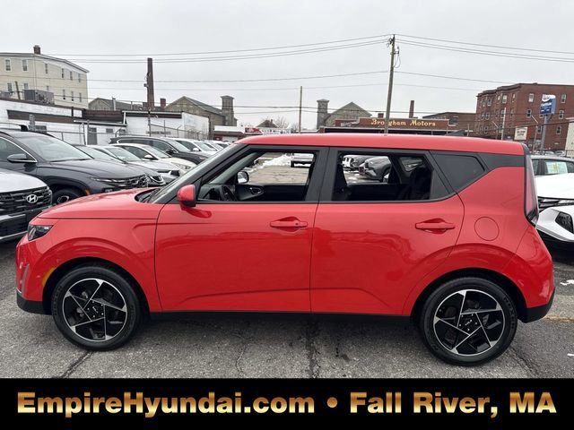 Used 2023 Kia Soul EX image 10