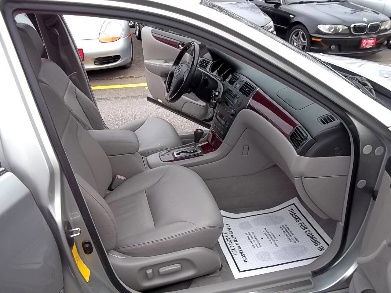 Used 2003 Lexus ES 330 FWD image 11