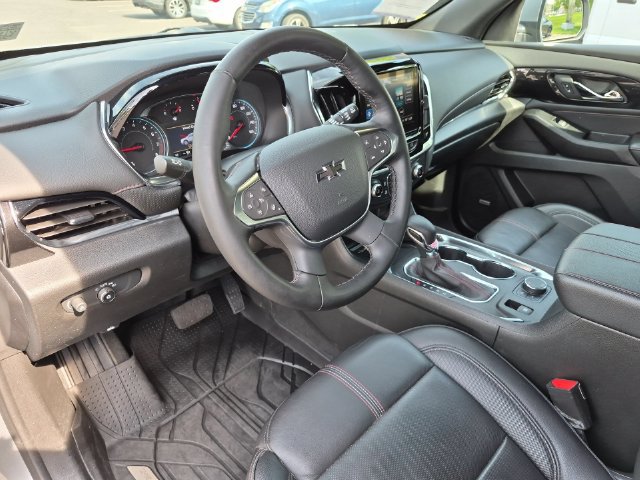 Used 2023 Chevrolet Traverse RS w/ LPO, Floor Liner Package AWD/4WD image 12
