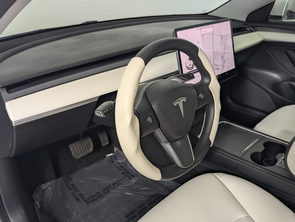 Used 2021 Tesla Model 3 Standard Range Plus RWD image 9