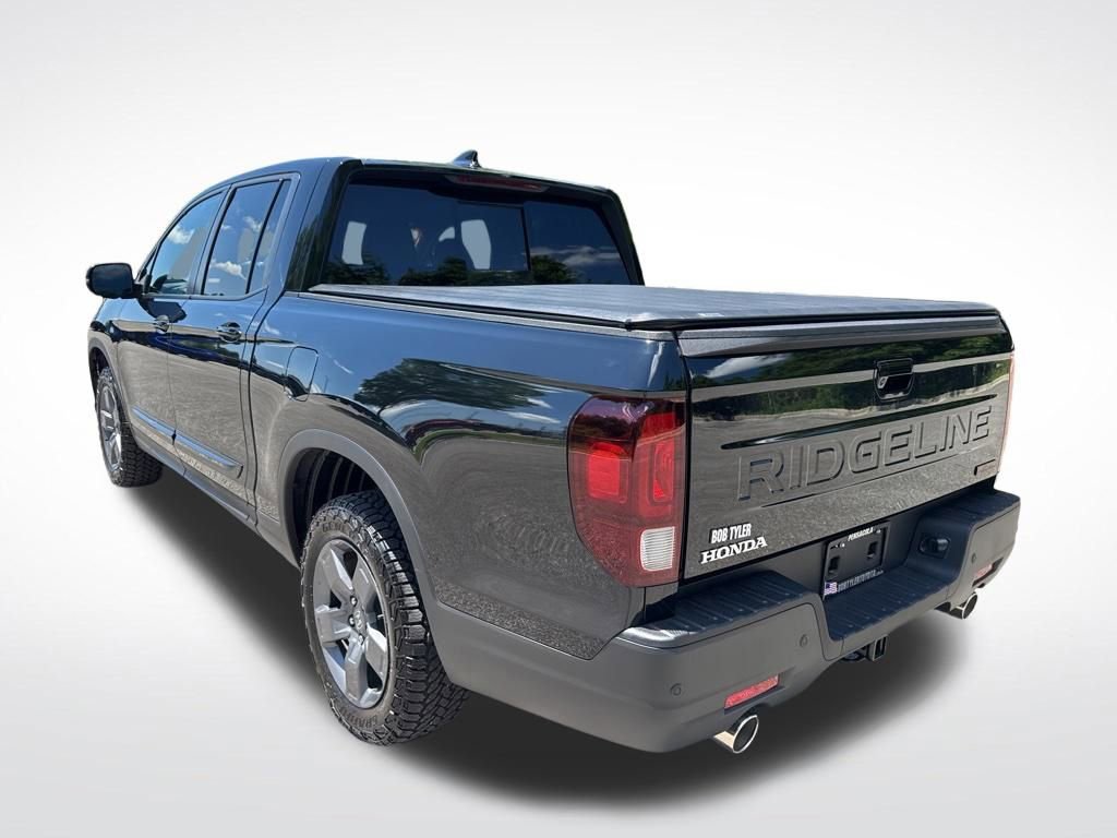 Used 2025 Honda Ridgeline TrailSport image 7