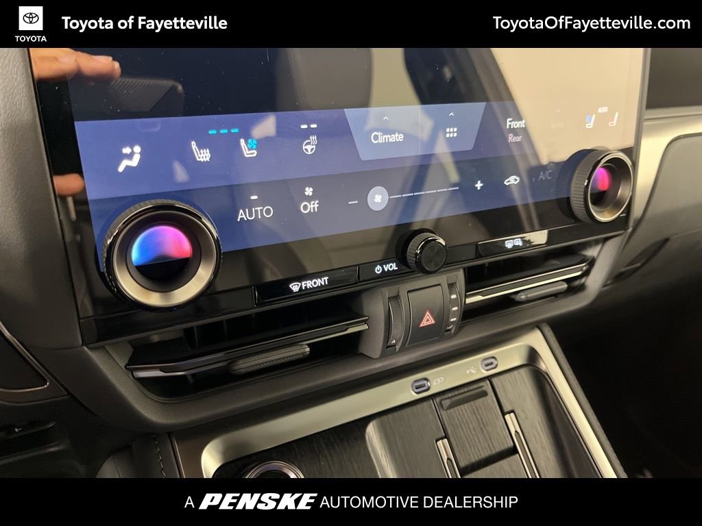 Used 2026 Lexus GX 550 w/ Cold Area Package image 33