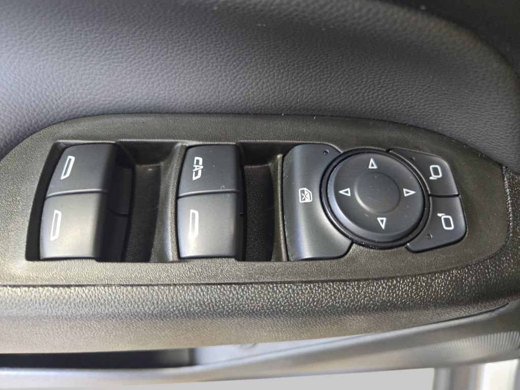 Used 2024 Chevrolet Equinox LT AWD/4WD image 32