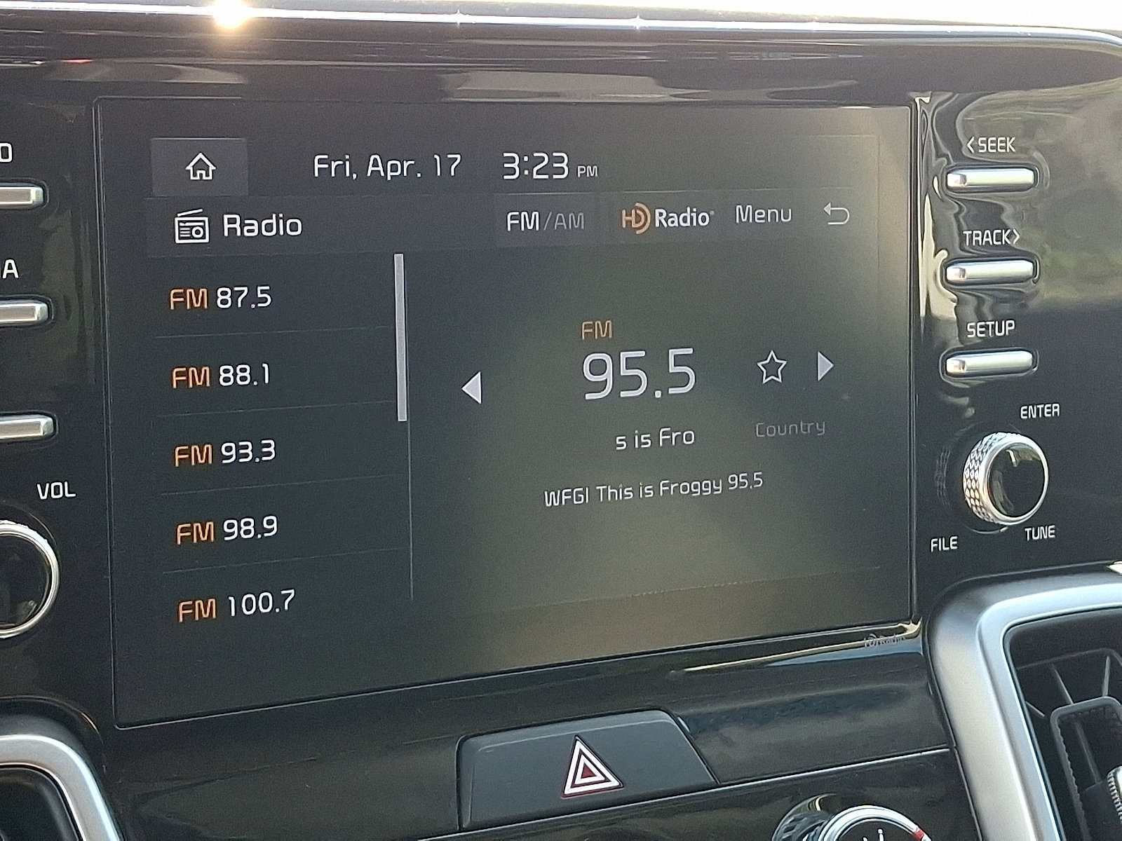 Used 2022 Kia Sorento LX image 17