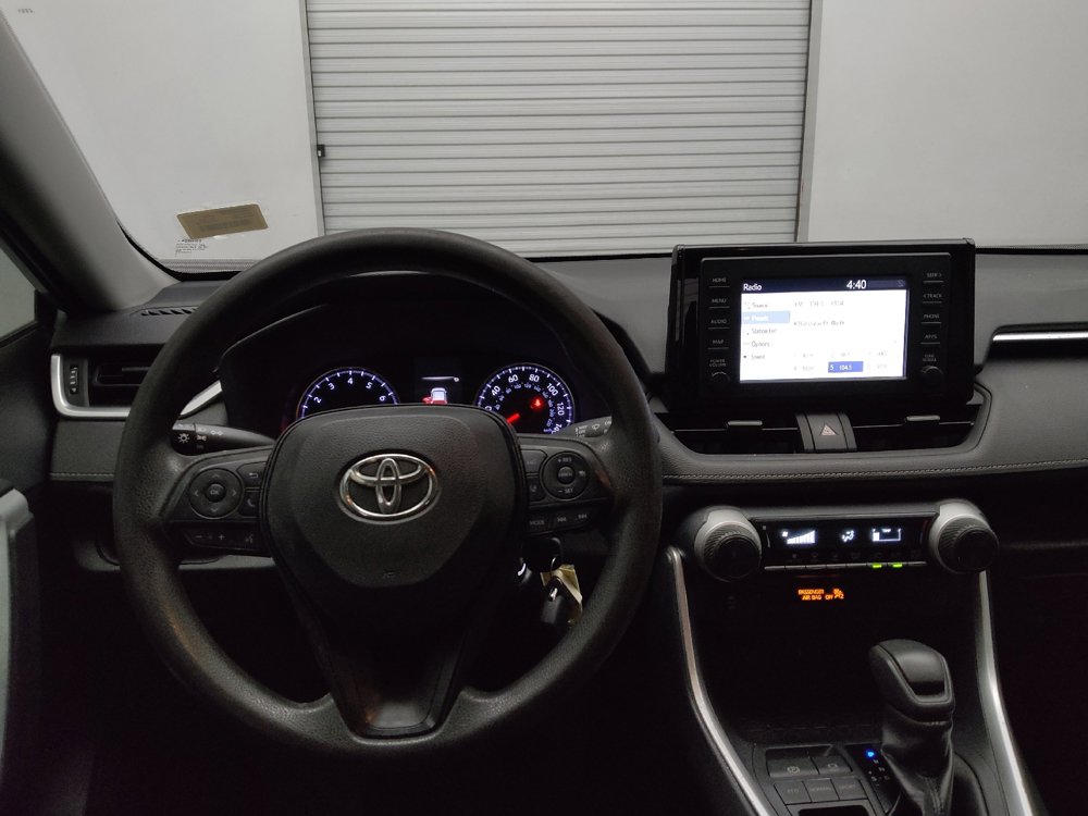 Used 2019 Toyota RAV4 LE FWD image 22