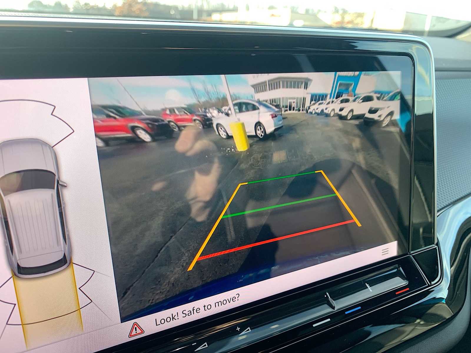 Used 2024 Volkswagen Atlas Cross Sport SEL image 15