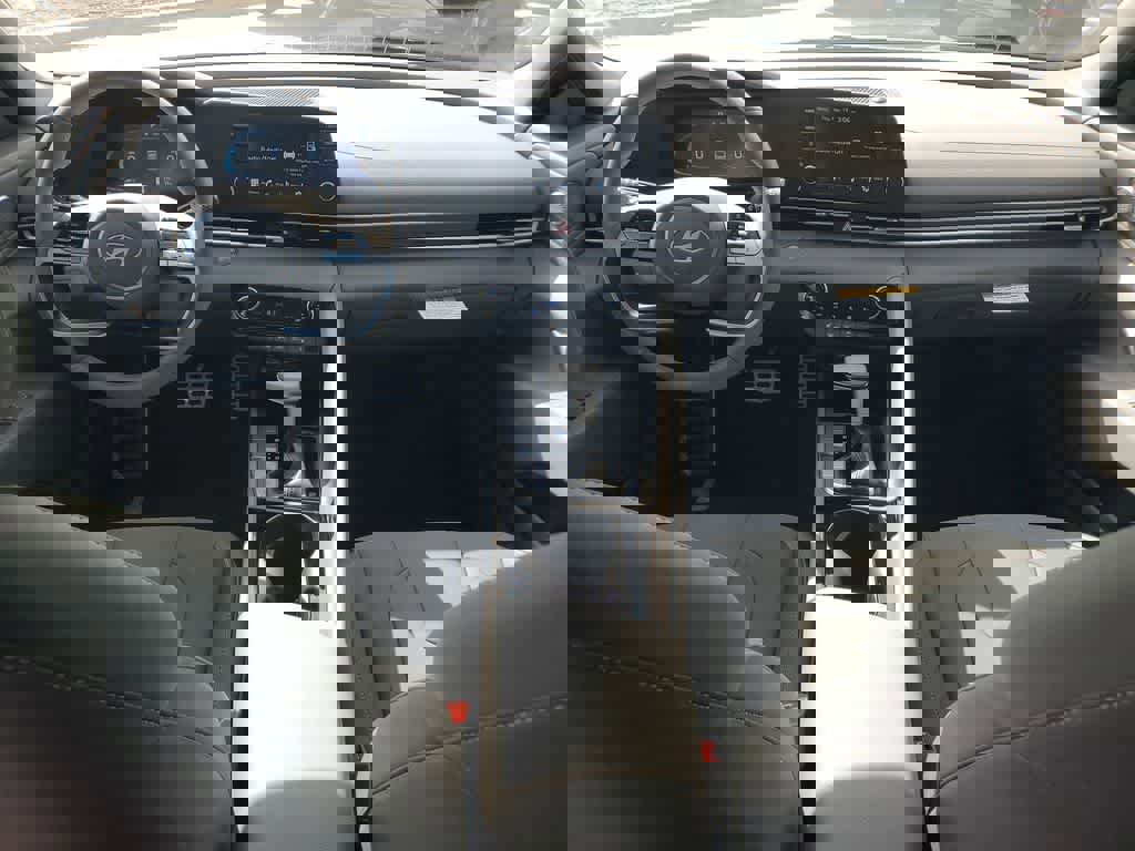 New 2026 Hyundai Elantra SEL Sport Premium image 13