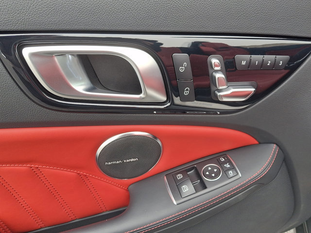 Used 2020 Mercedes-Benz SLC 43 AMG image 11
