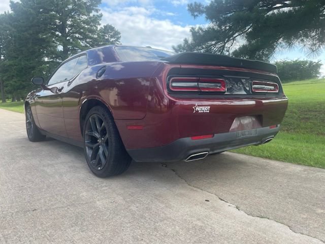Used 2022 Dodge Challenger SXT w/ Blacktop Package RWD image 7