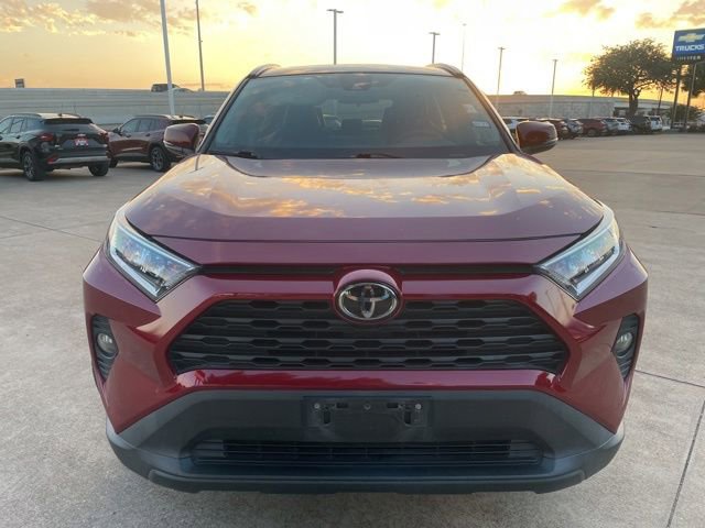 Used 2020 Toyota RAV4 XLE Premium FWD image 2