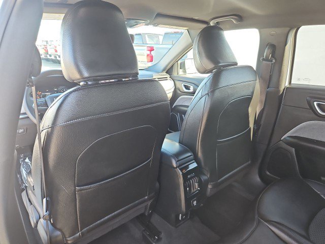 Used 2025 Jeep Compass Latitude AWD/4WD image 20