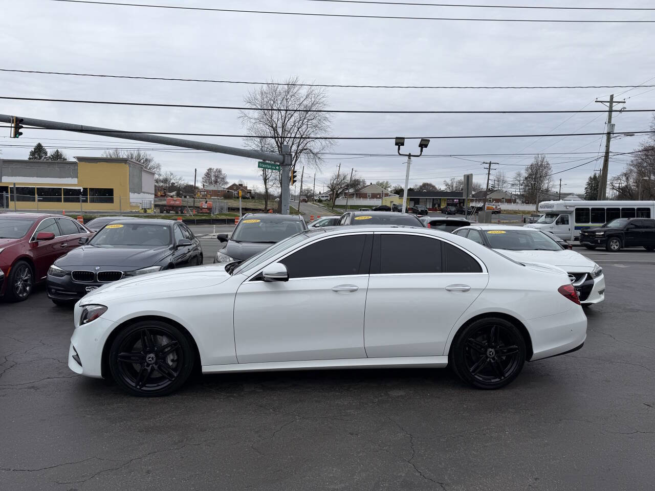 Used 2018 Mercedes-Benz E 300 4MATIC image 5