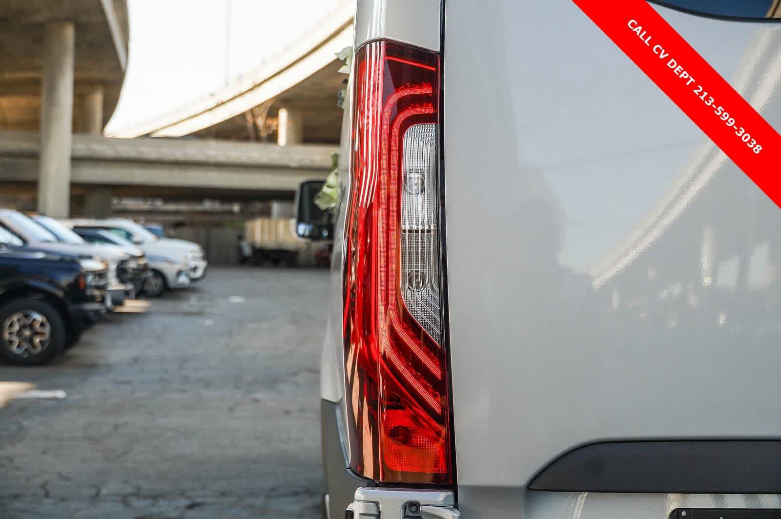 Used 2024 Mercedes-Benz Sprinter 3500 image 13
