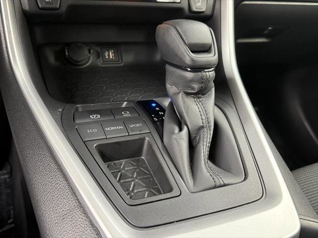 Certified 2025 Toyota RAV4 LE image 23