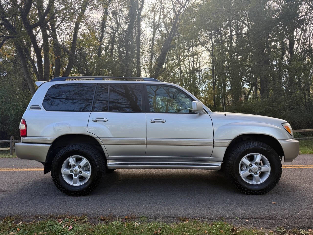 Used 2006 Toyota Land Cruiser image 8