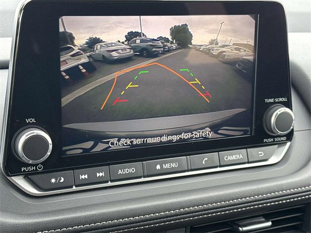 Certified 2024 Nissan Rogue SV image 19