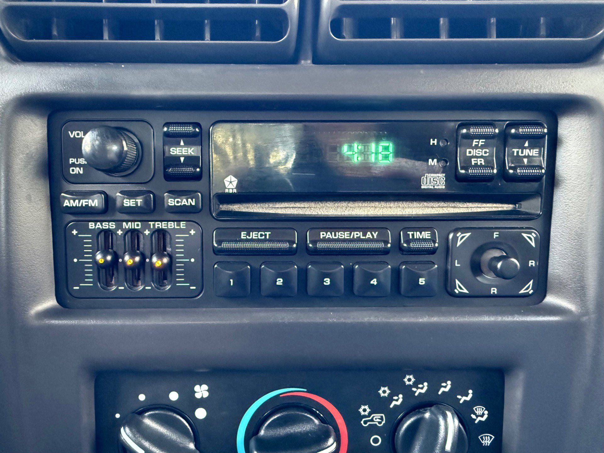 Used 2000 Jeep Wrangler Sport image 28