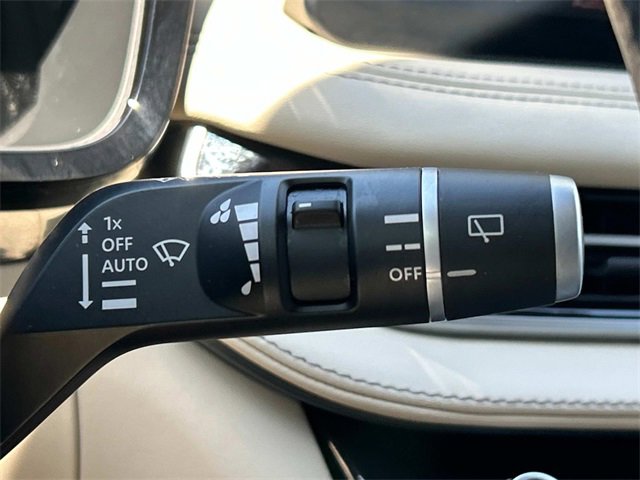 Used 2025 INFINITI QX60 Pure image 32