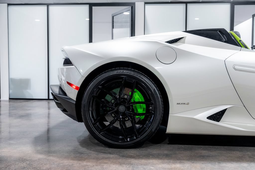 Used 2016 Lamborghini Huracan LP 610-4 AWD/4WD image 92