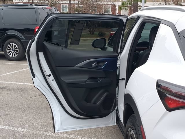 New 2026 Chevrolet Equinox EV LT FWD image 29