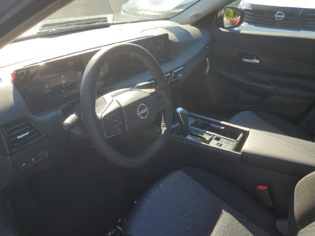 New 2027 Nissan Sentra SV FWD image 11