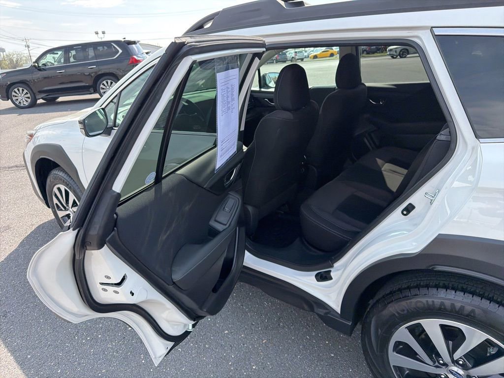 Certified 2025 Subaru Outback Premium image 15