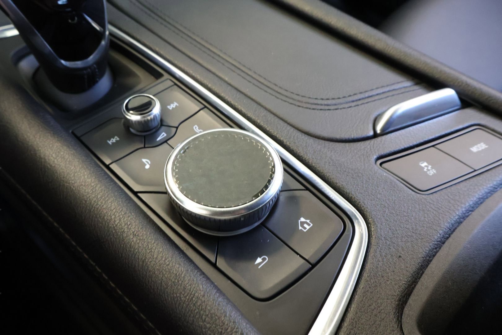 Used 2022 Cadillac XT5 Luxury image 27