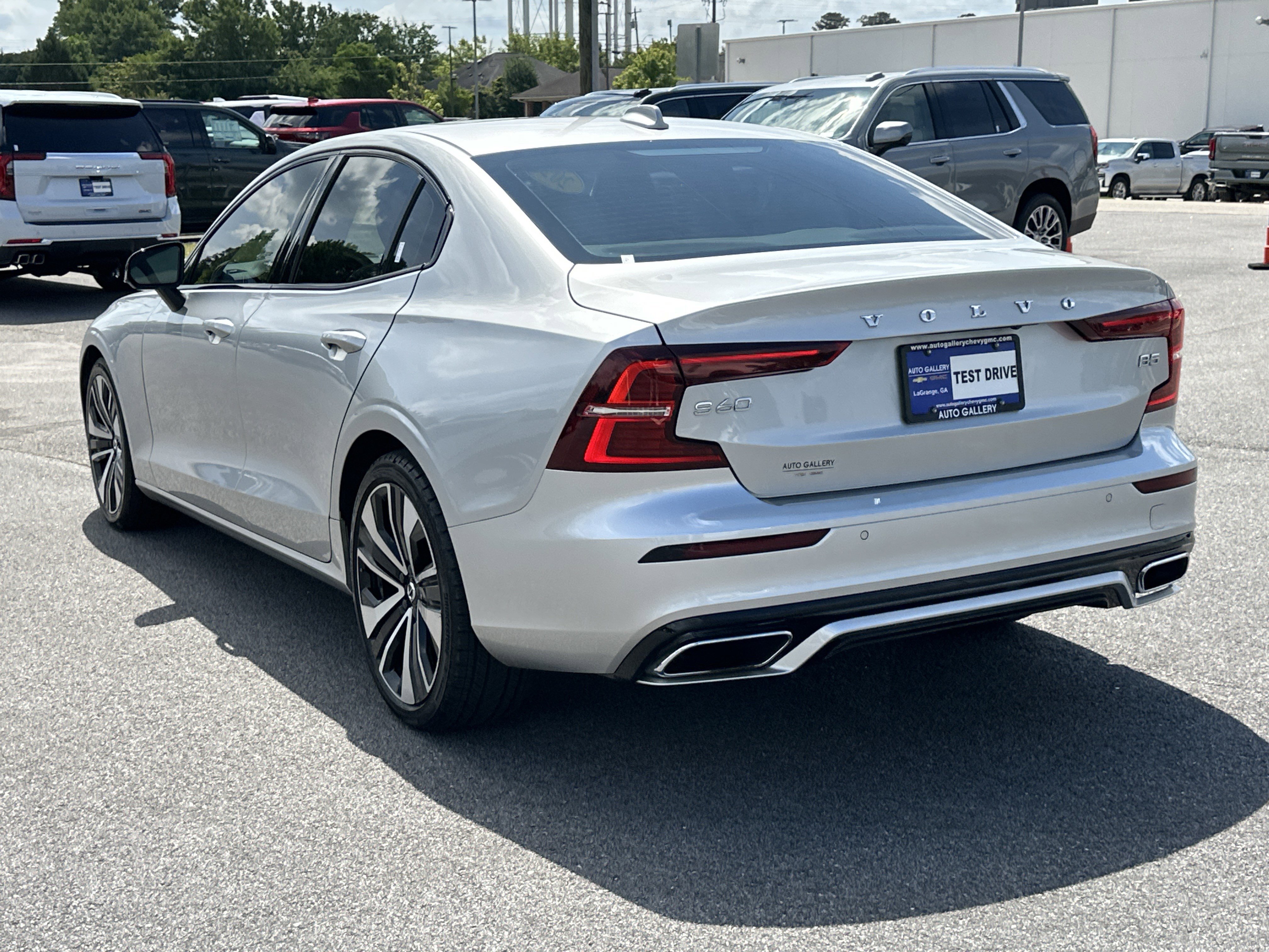 Used 2022 Volvo S60 B5 Inscription FWD image 14
