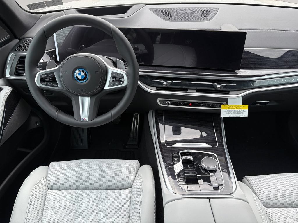 New 2026 BMW X5 xDrive50e w/ M Sport Package AWD/4WD image 10