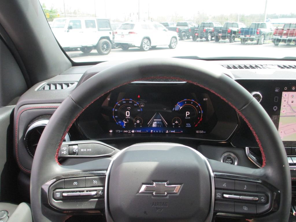 Used 2024 Chevrolet Colorado Z71 w/ Z71 Convenience Package 2 image 32