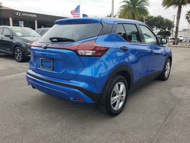 Used 2023 Nissan Kicks S image 5