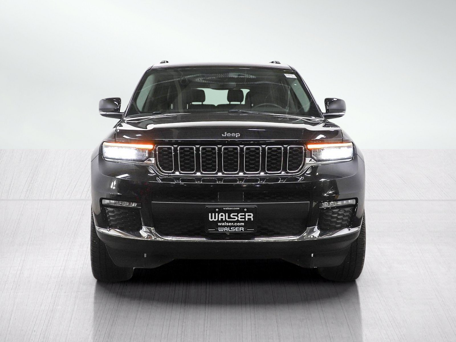 Used 2021 Jeep Grand Cherokee L Limited AWD/4WD image 8