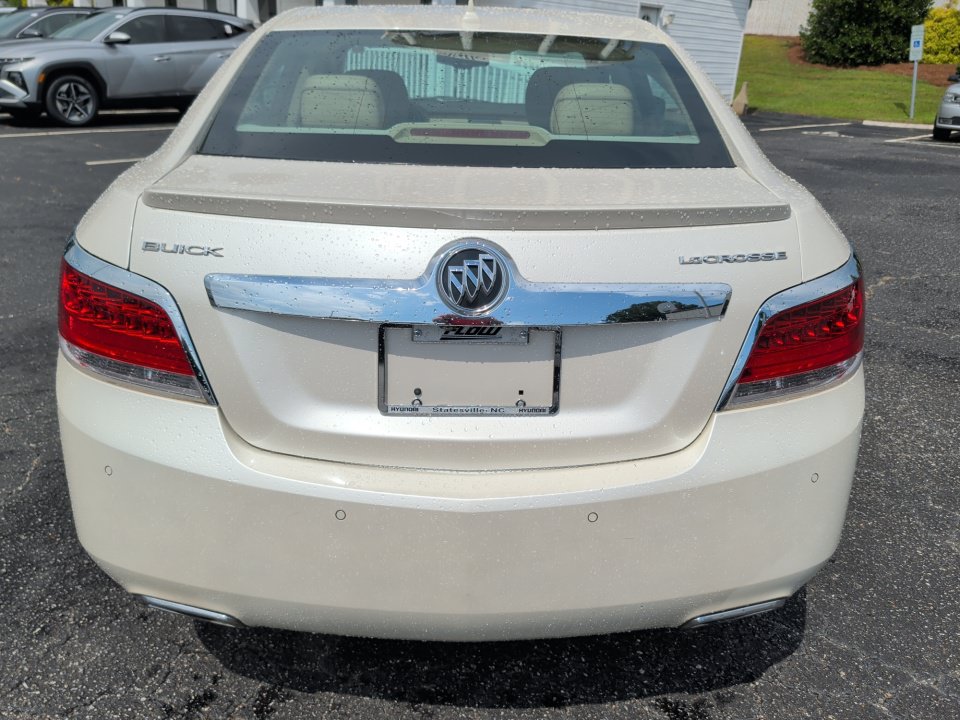 Used 2012 Buick LaCrosse Touring FWD image 18