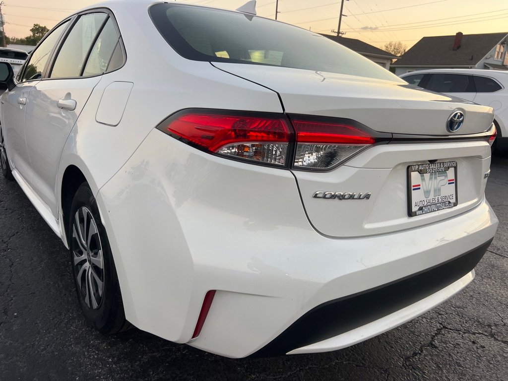Used 2021 Toyota Corolla LE image 5