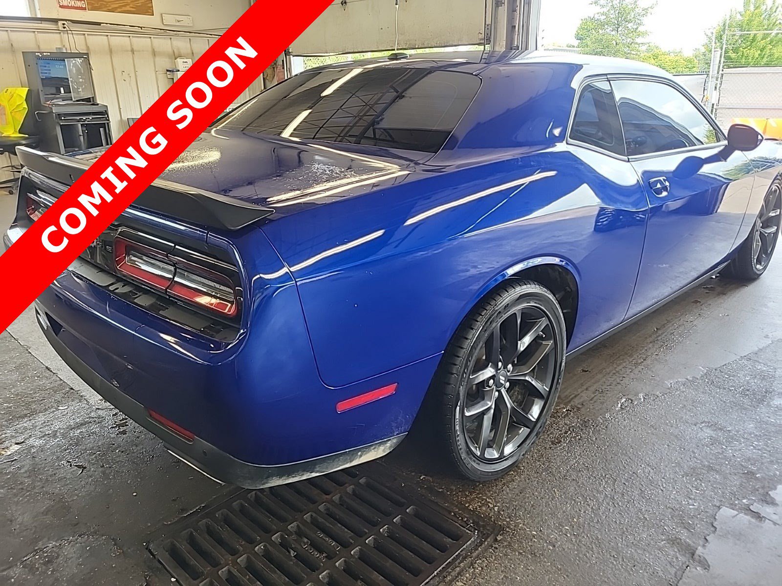 Used 2022 Dodge Challenger GT w/ Blacktop Package RWD image 3