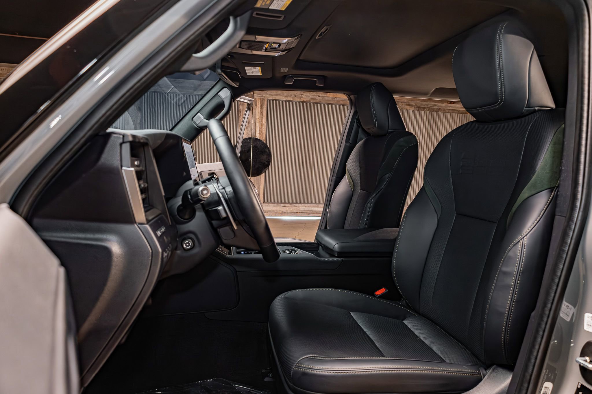 Used 2025 Lexus GX 550 550 Overtrail image 20