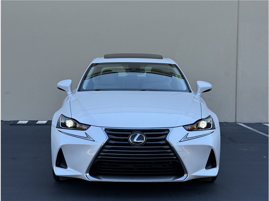 Used 2017 Lexus IS 200t RWD image 3