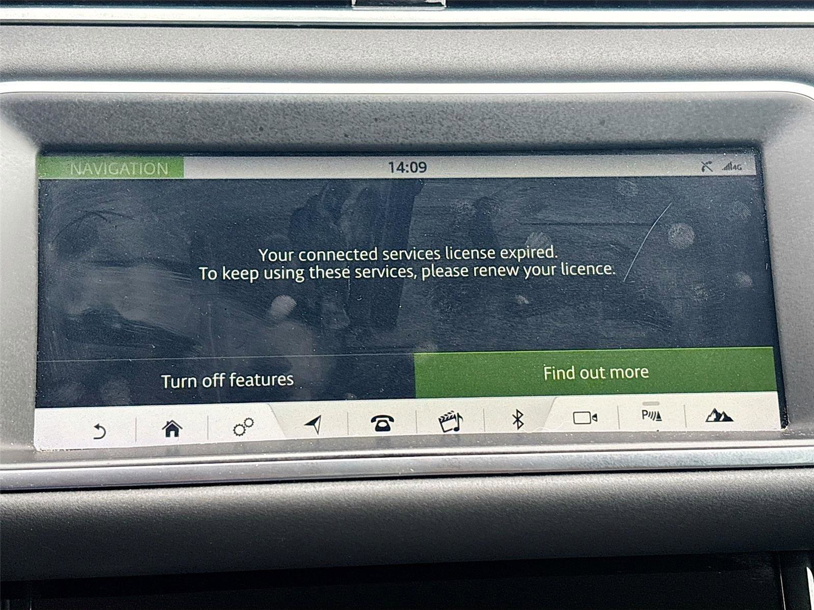 Used 2020 Land Rover Range Rover Evoque S image 13