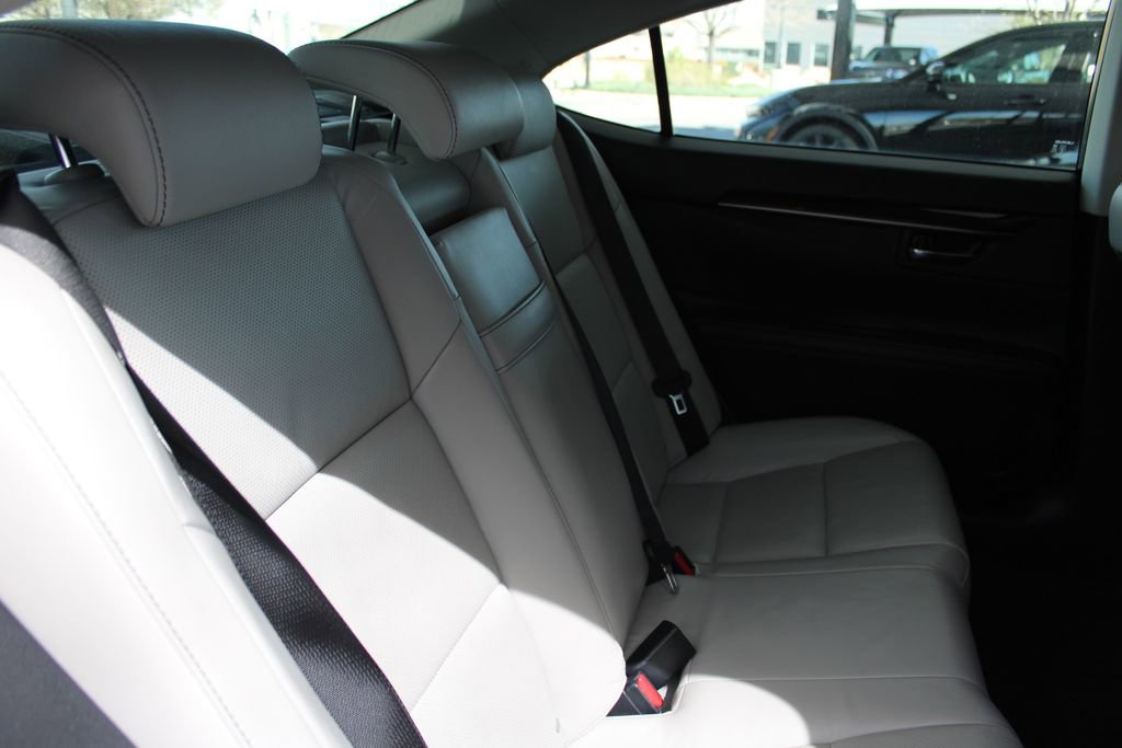 Used 2014 Lexus ES 350 w/ Luxury Package image 55