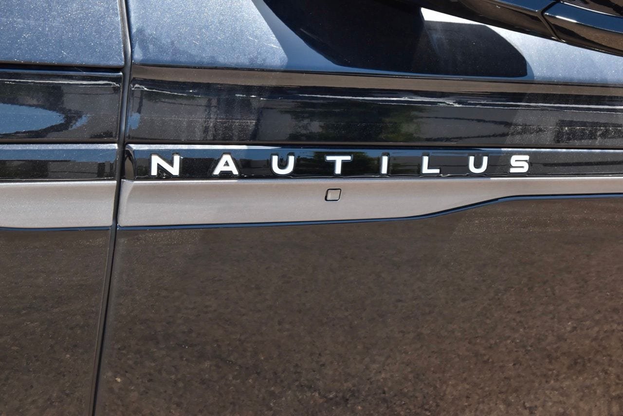 New 2026 Lincoln Nautilus Reserve w/ Jet Appearance Package AWD/4WD image 47