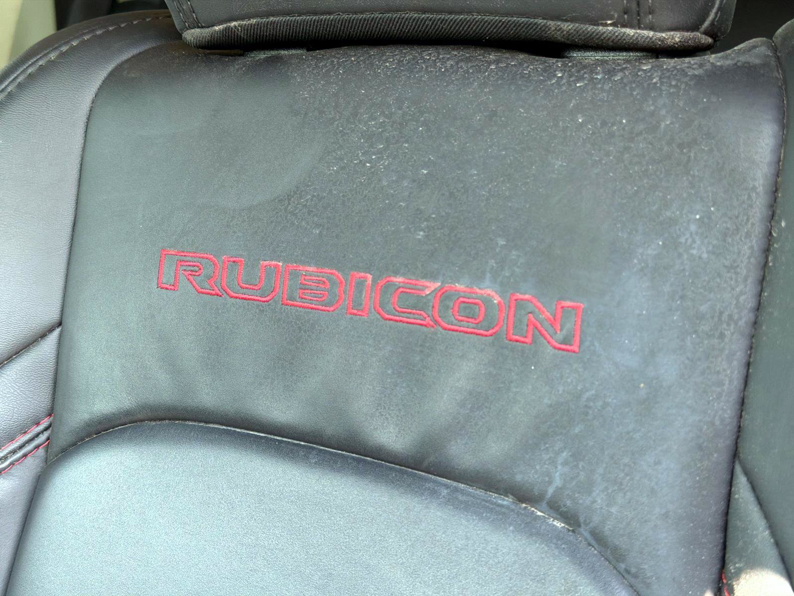 Used 2025 Jeep Gladiator Rubicon w/ Safety Group AWD/4WD image 12
