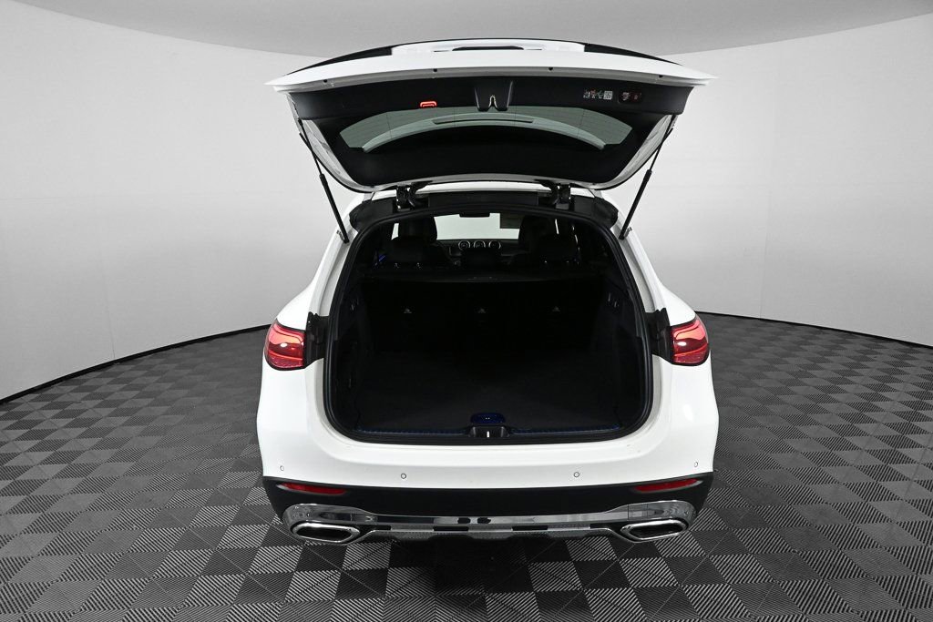 New 2025 Mercedes-Benz GLC 300 4MATIC image 25