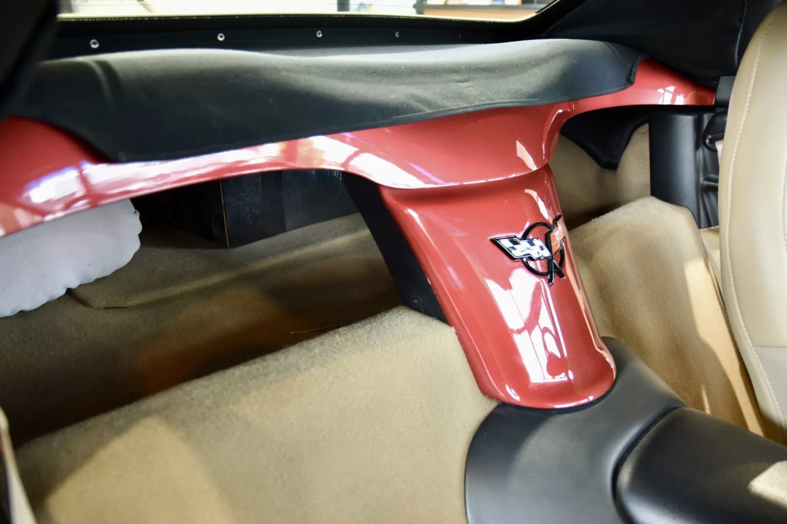 Used 2004 Chevrolet Corvette Convertible w/ Preferred Equipment Group RWD image 22