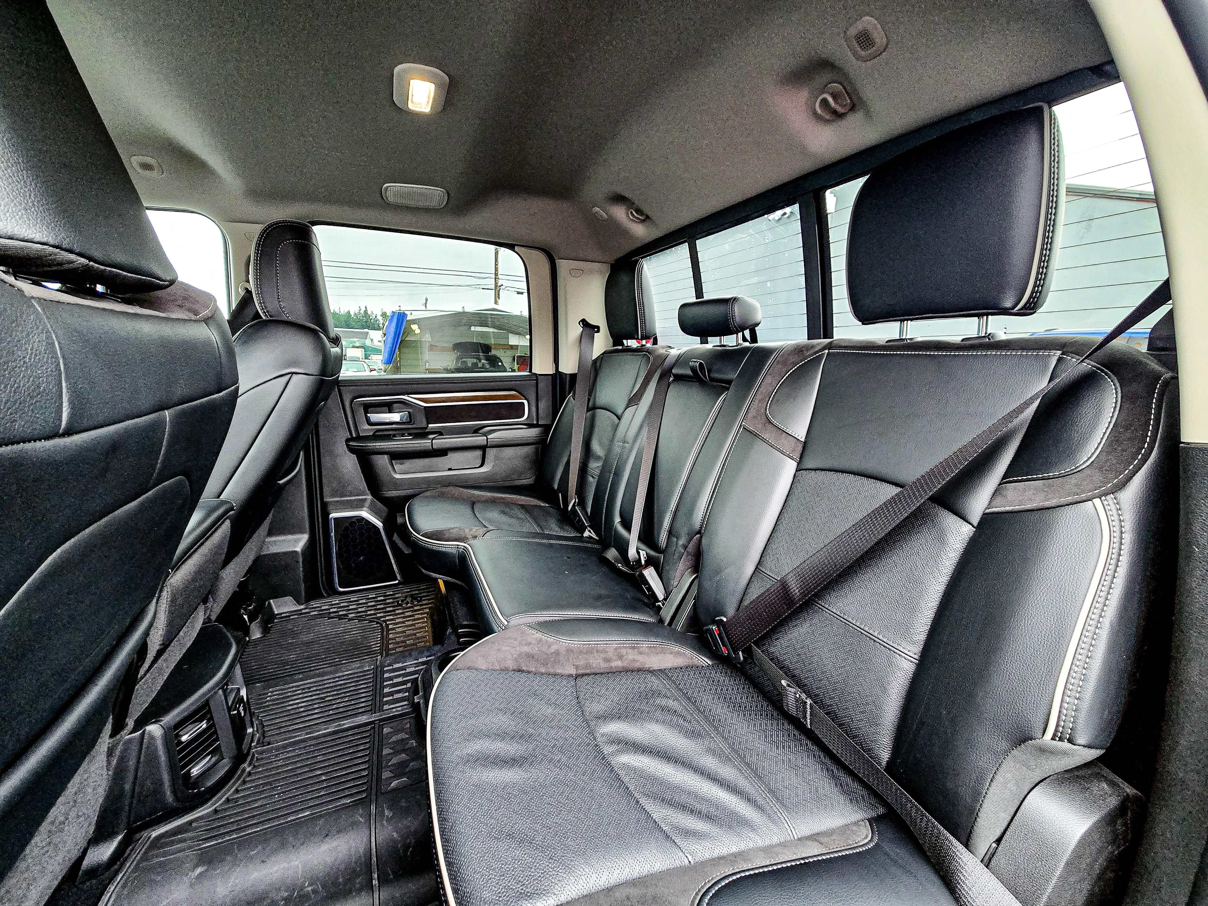 Used 2024 RAM 3500 Laramie AWD/4WD image 12