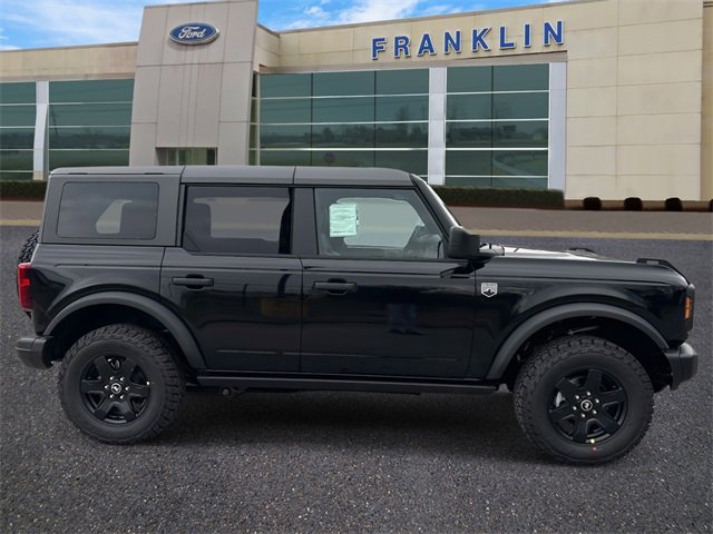 New 2025 Ford Bronco Big Bend w/ Black Diamond Package image 8