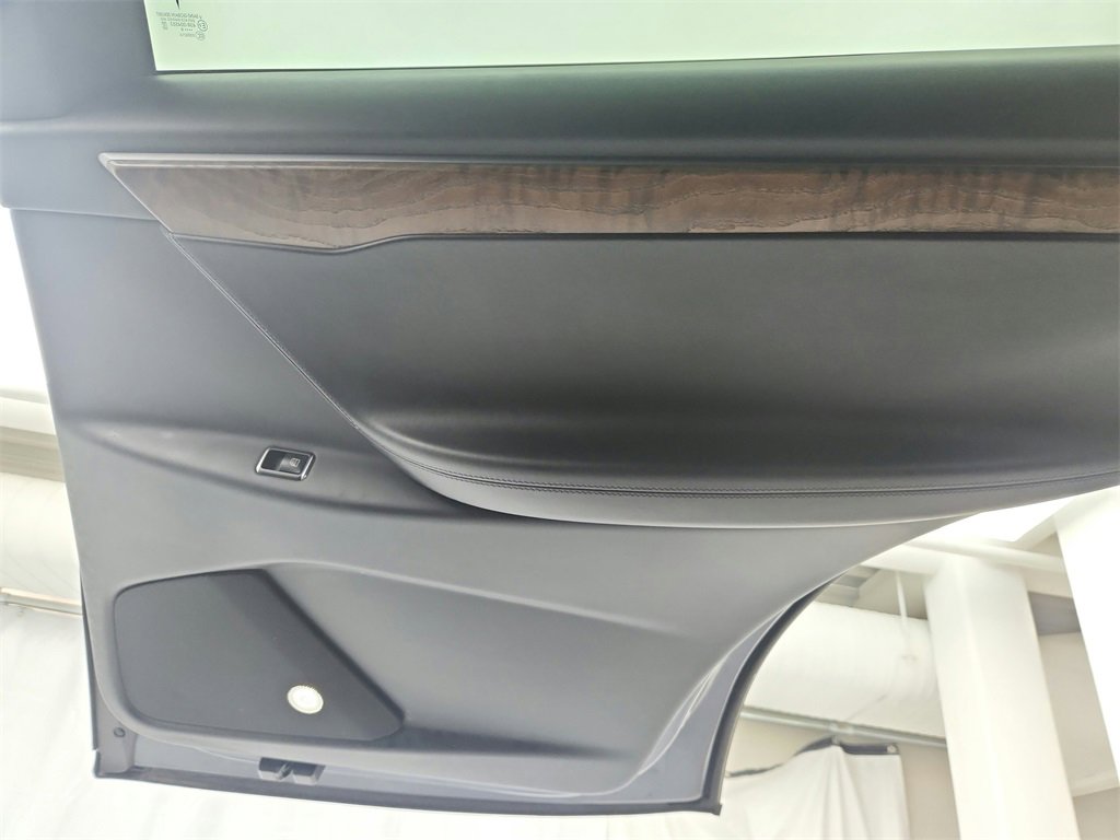 Used 2020 Tesla Model X Long Range image 23